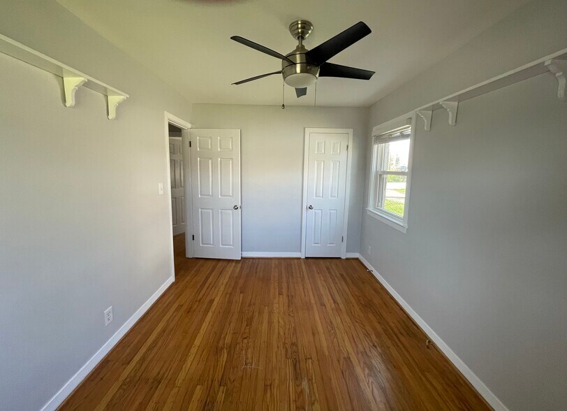 Building Photo - 4409 Cavelle Ave