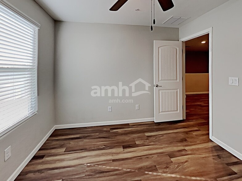 Building Photo - 20677 W Point Ridge Rd