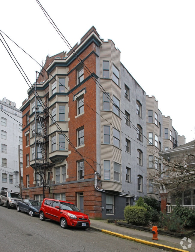 Building Photo - Lucretia Court