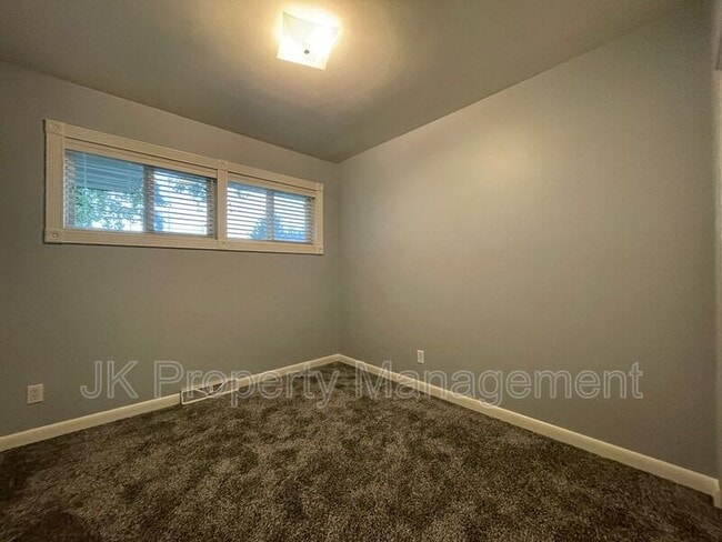 Building Photo - 4205 3rd Ave N