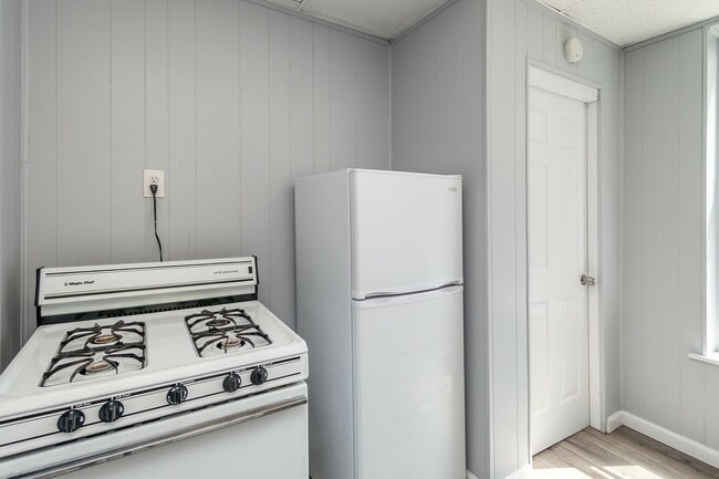 original (4) - 2409-2417 W. Clifton Ave