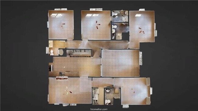 Building Photo - HUGE 4/4 in Eastgate!!