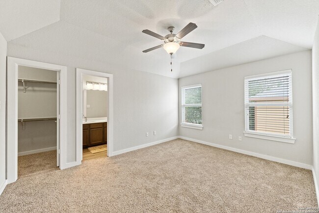 Building Photo - 7106 Faith Wy