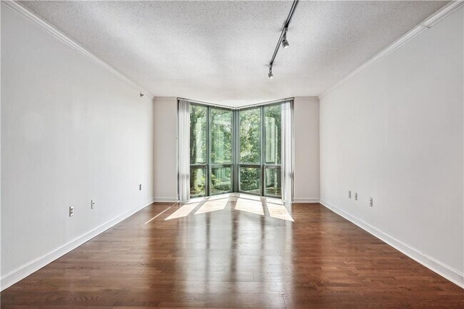 Building Photo - 2870 Pharr Ct S Northwest