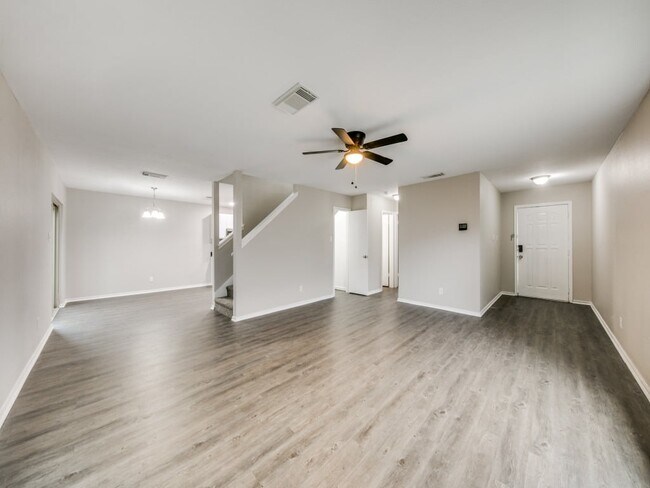 Building Photo - 6722 Badger Pass Dr