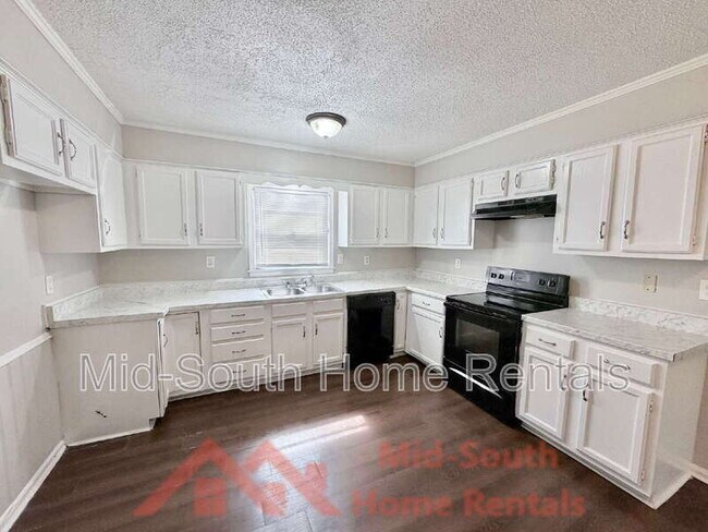 Building Photo - 3998 Victor Dr