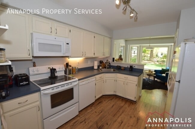 Building Photo - 312 Pytchley Run