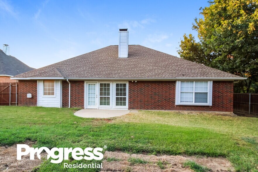 Building Photo - 2505 Coffey Dr