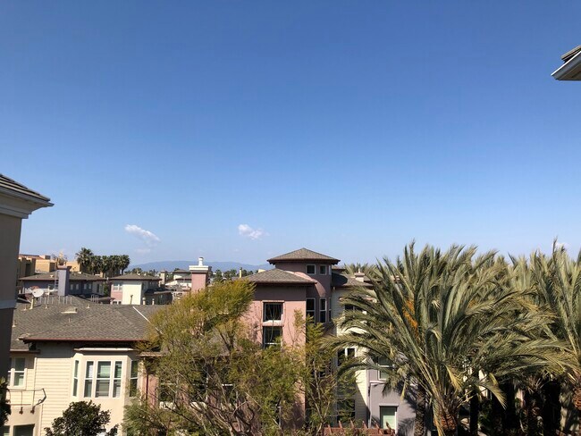 View - North Facing - 13075 Pacific Promenade