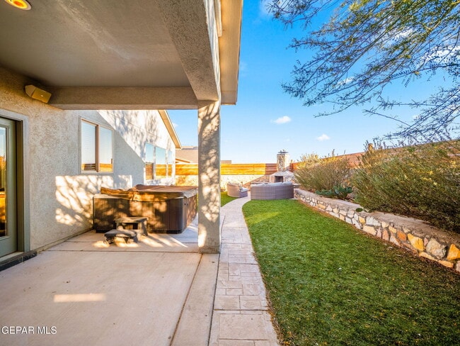 Building Photo - 5916 Hidden Acres Dr