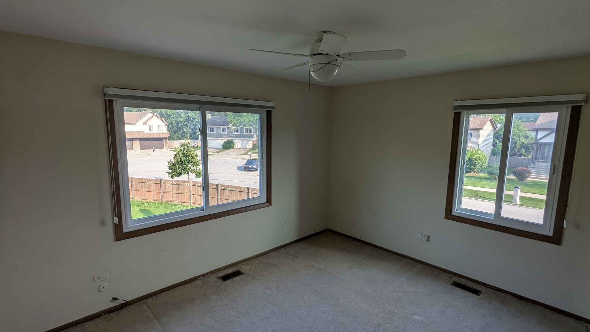 Building Photo - 541 Commanche Trl