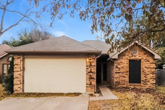 Building Photo - 4209 Vincent Terrace