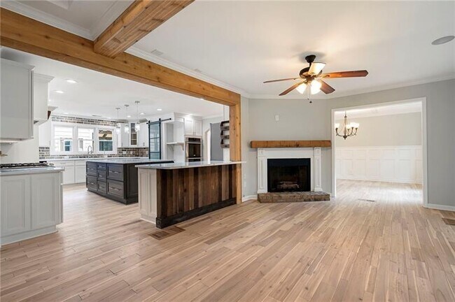 Building Photo - 2356 Pinkney Dr