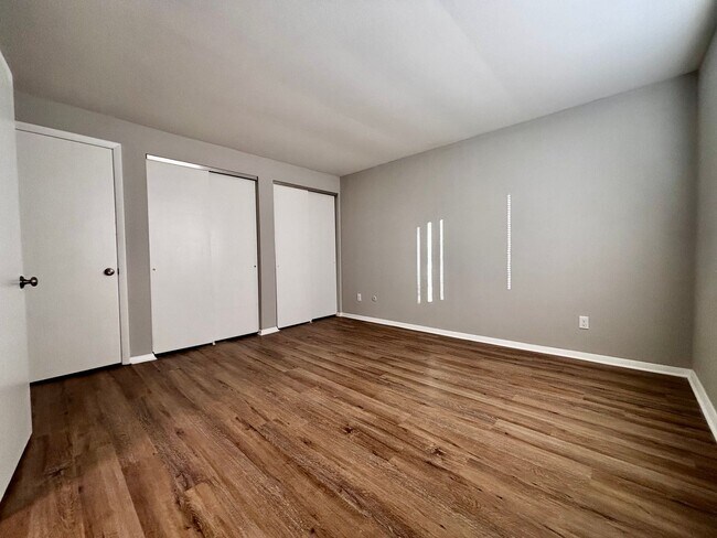 Building Photo - Spacious One Bedroom Located in Kettering ...