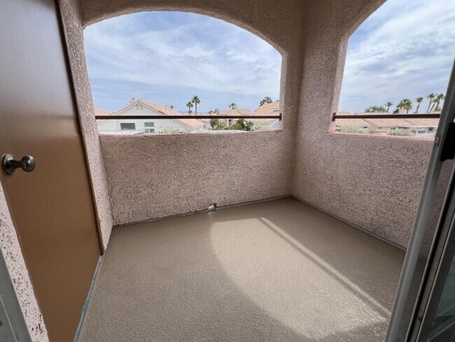 Building Photo - 7570 W Flamingo Rd