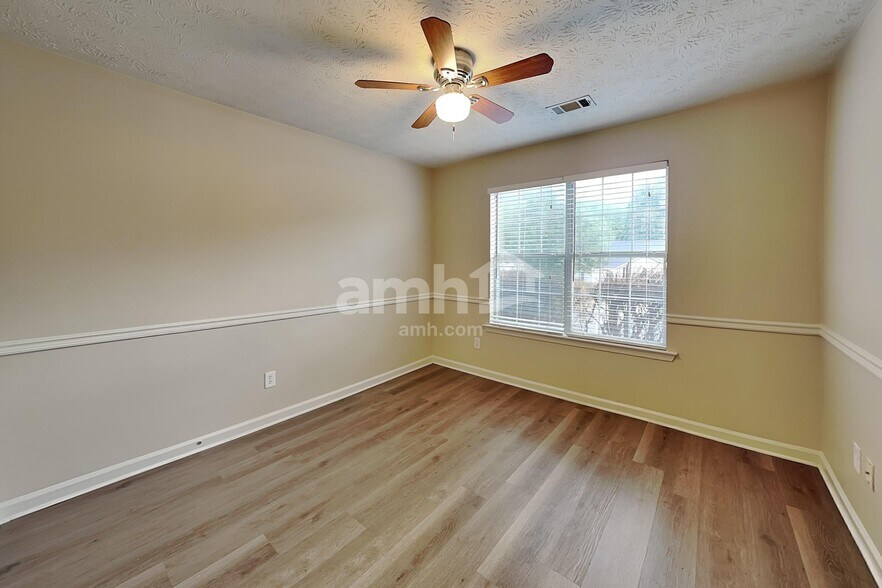 Building Photo - 4701 Gold Mine Dr