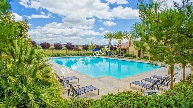 Building Photo - 28383 Esplanada Dr
