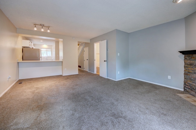 Building Photo - 1506 Crestone Ave