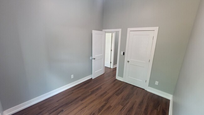 Building Photo - Your Dream Home In Shelby Park