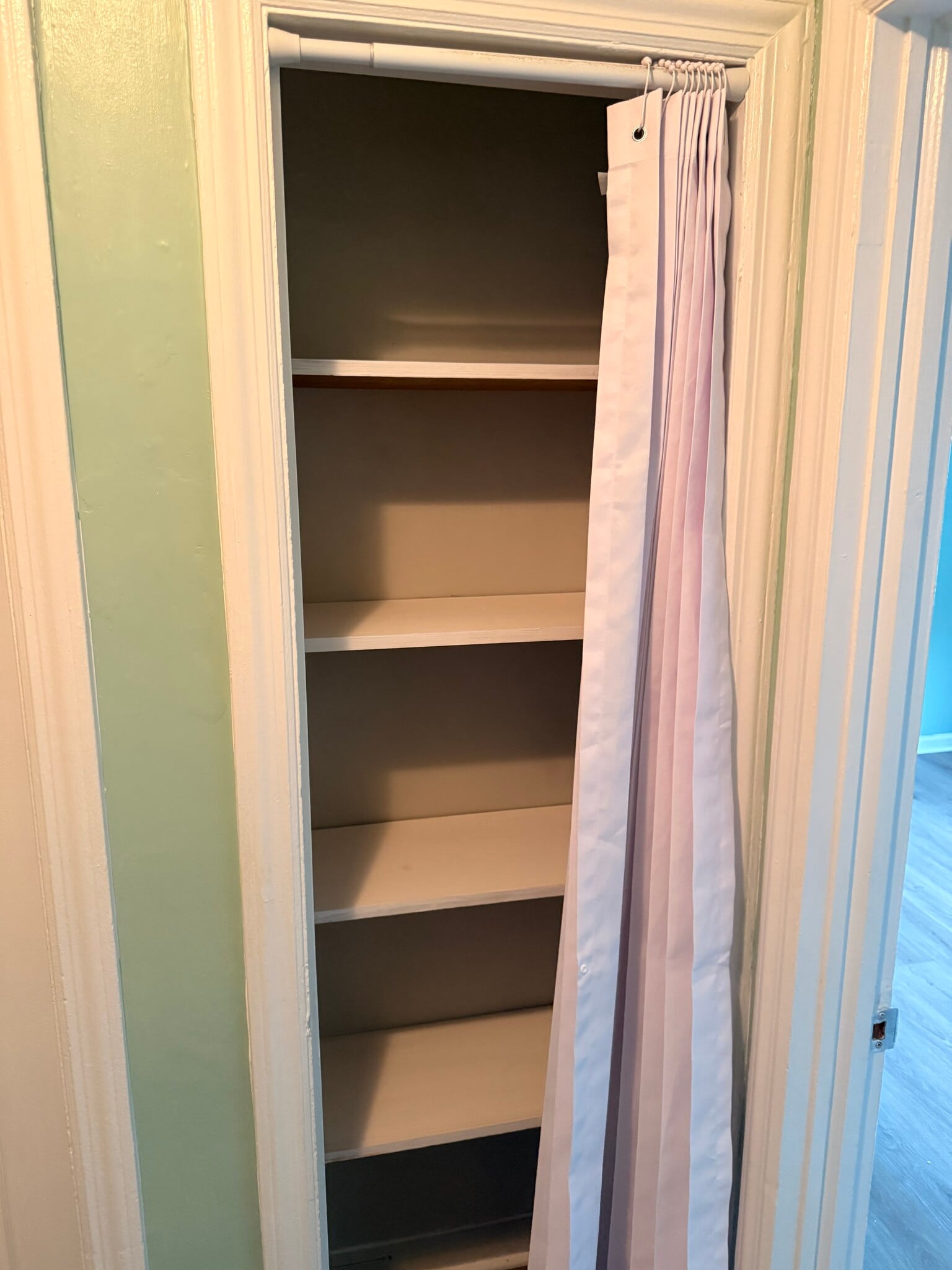 4 closets - 76 6th Ave