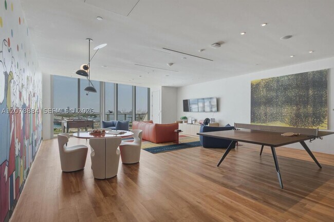 Building Photo - 1400 Biscayne Blvd