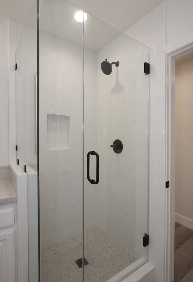 Building Photo - 108 Vía Mesa Grande