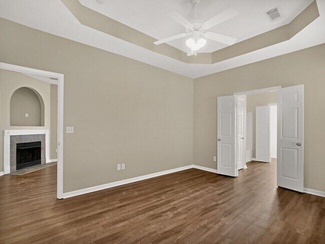 Building Photo - 9750 Moonlight Dr