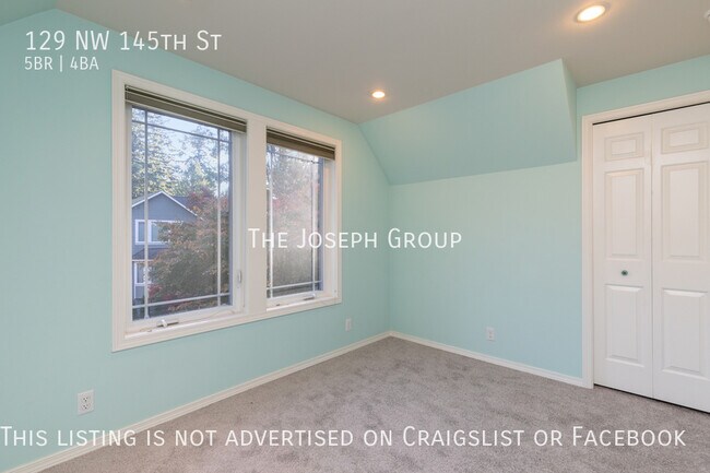 Building Photo - Beautiful 5 bed 3.5 bath in Seattle's Broa...