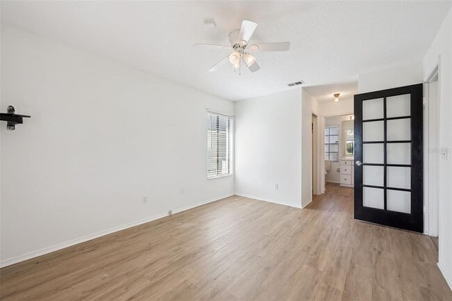 Building Photo - 2647 N Horseshoe Bay Dr