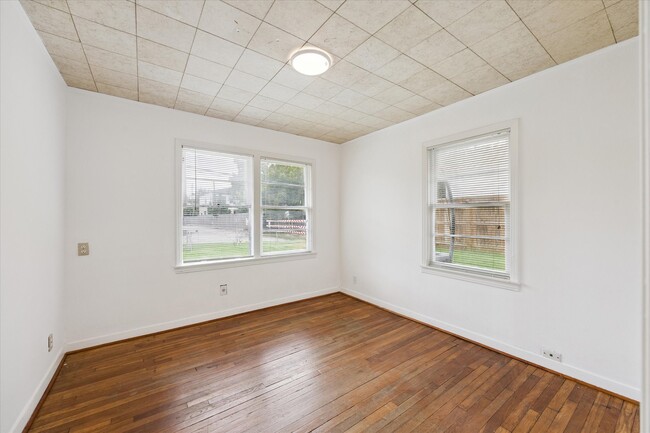 Building Photo - 4517 Park Ct