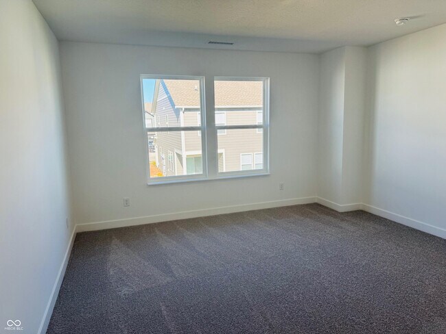 Building Photo - 15190 Swallow Fls Wy