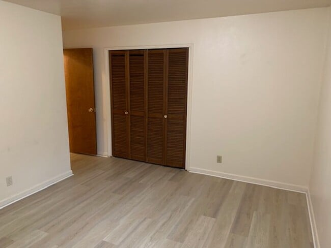 Building Photo - Ravenna House