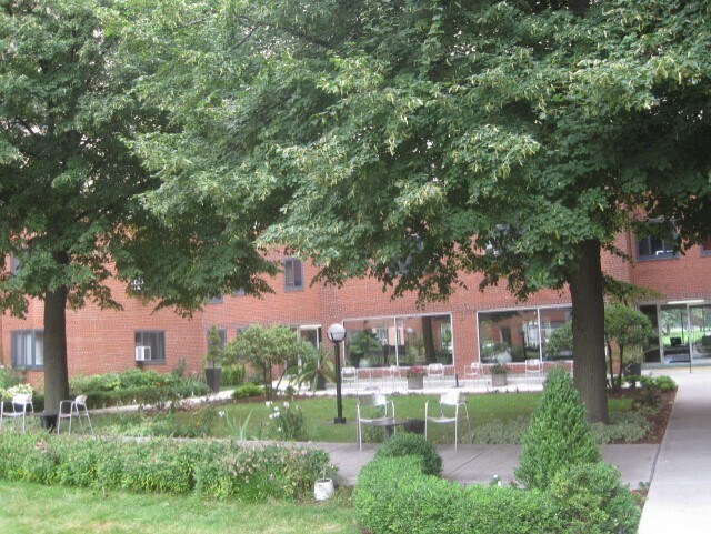 Building Photo - 5040 N Marine Dr