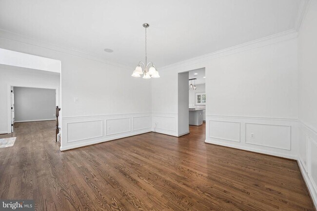 Building Photo - 110 Bedrock Dr