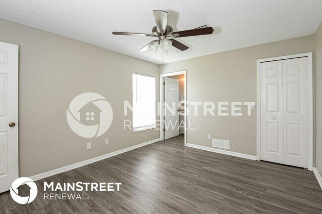 Building Photo - 362 Emerson Dr NW