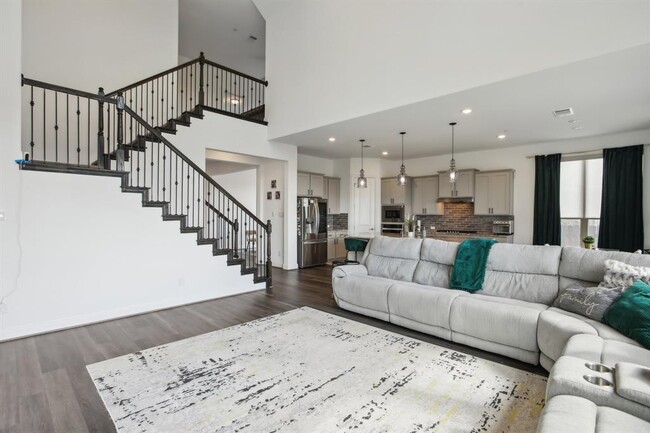 Building Photo - 18120 Leccion Dr