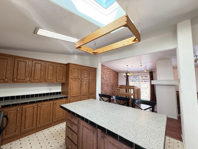 Building Photo - Beautiful mountain home now available in Kamas, UT