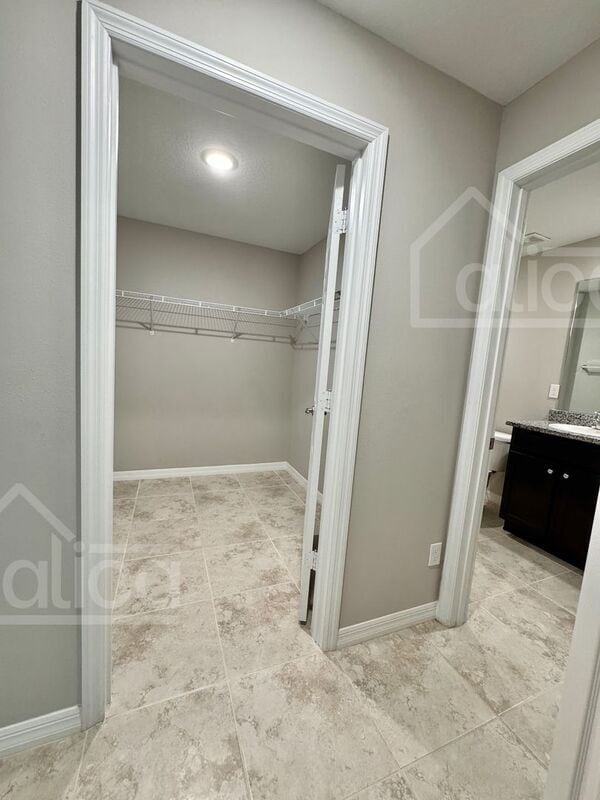 Building Photo - 3271 Hale Ave