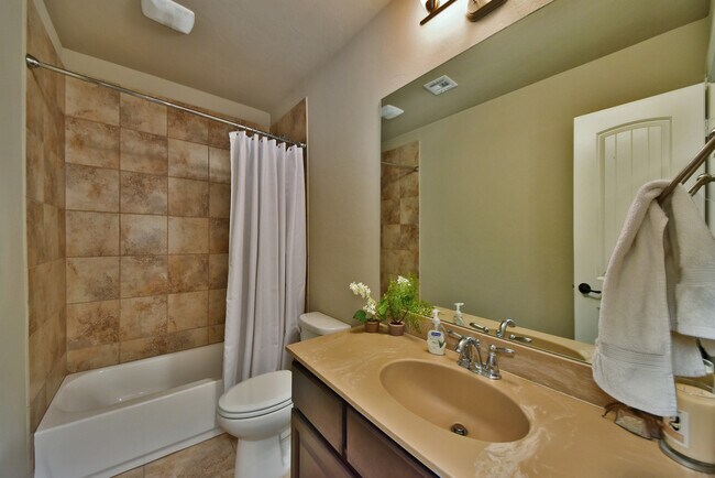 Building Photo - 16100 Fair Winds Way