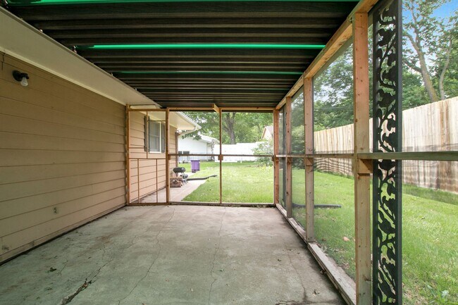 Building Photo - 1111 Wharton Manor Rd