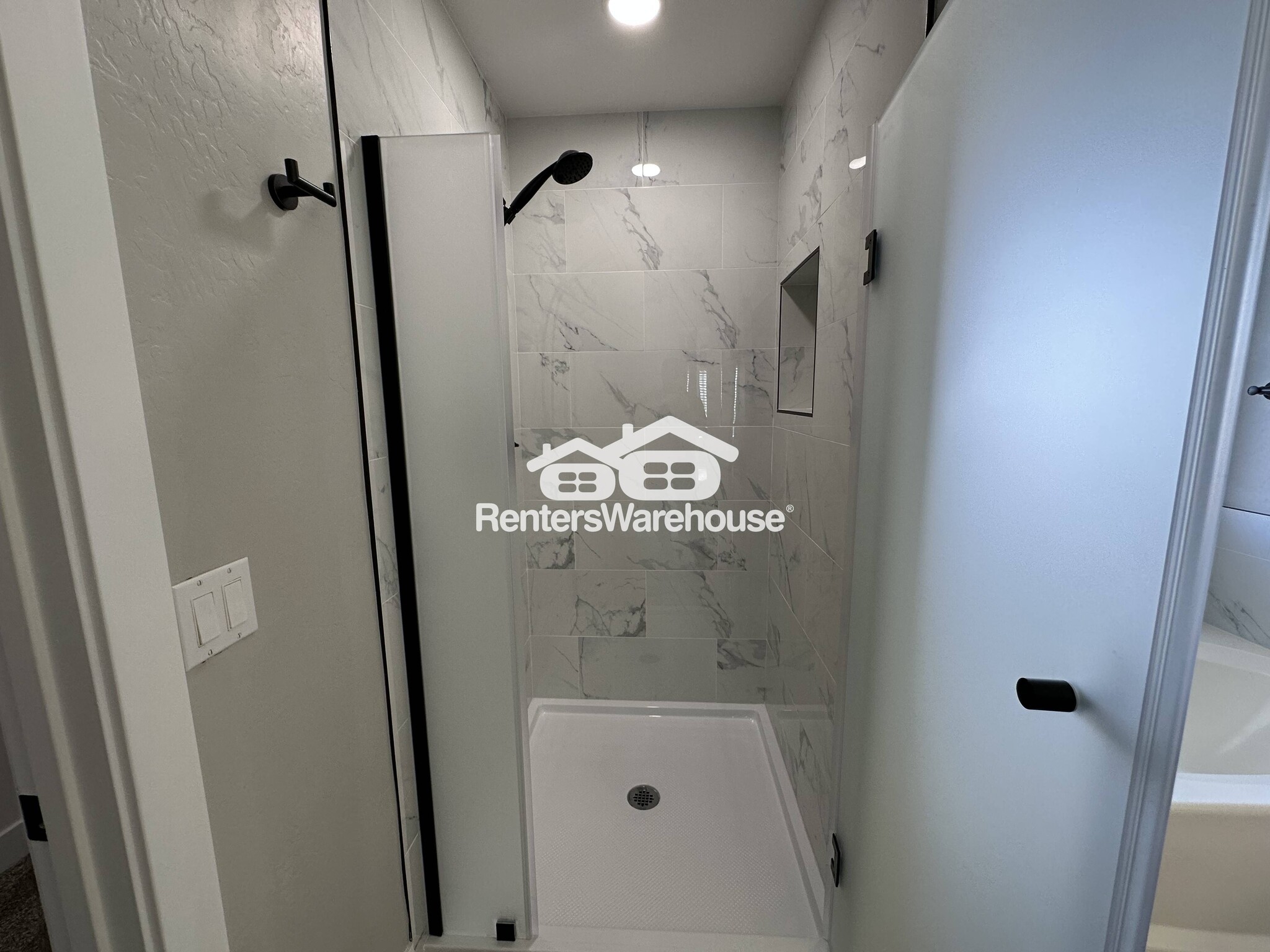 Building Photo - 10992 W Manzanita Dr