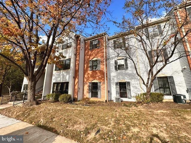 Building Photo - 27 Gilpin Ct