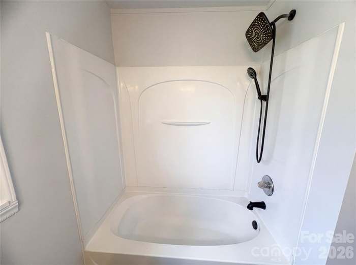 Building Photo - 120 Sunset Ln