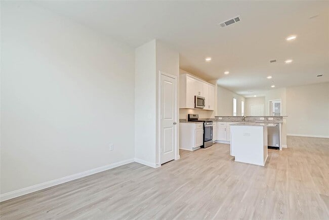 Building Photo - 16131 Kingfield Haven Dr