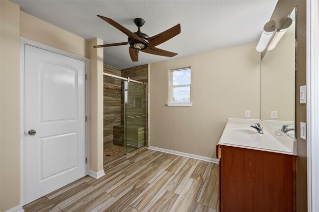 Building Photo - 1843 Garnet Breeze Dr