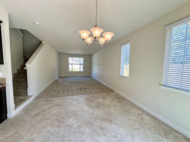 Building Photo - 1154 Galeria Cir