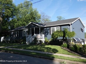 Building Photo - 607 3rd Ave