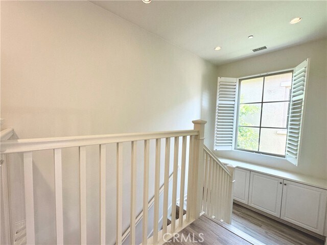 Building Photo - 38 Lupari