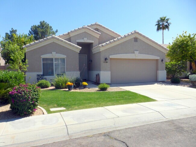 Primary Photo - 2225 E Bel Air Ln