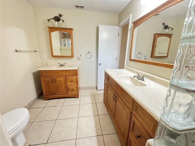 Building Photo - 10208 Grier Ln